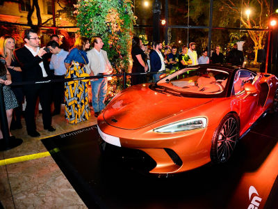 Novo McLaren GT superleve faz sua estreia na América Latina em São Paulo