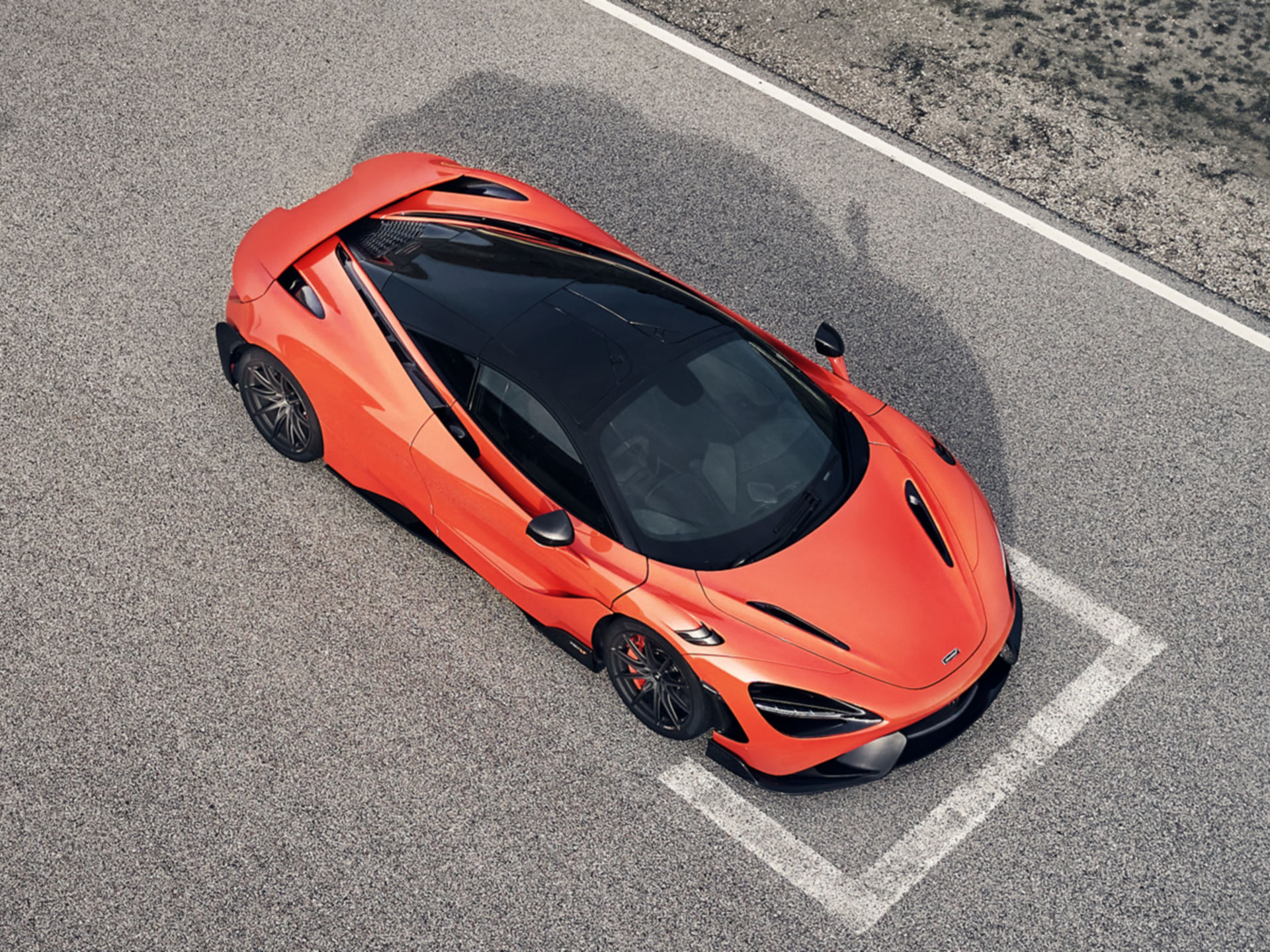 765lt 一体感 マクラーレン Mclaren