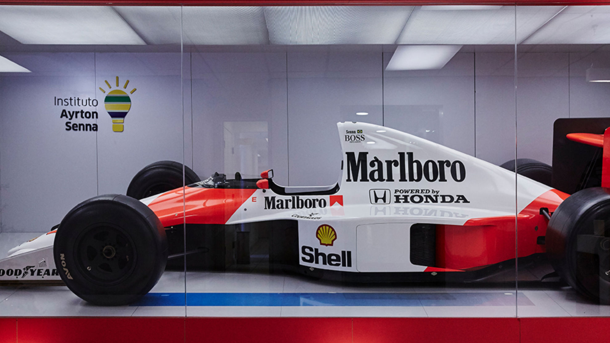 McLaren Senna - The Racing Legend Ayrton Senna