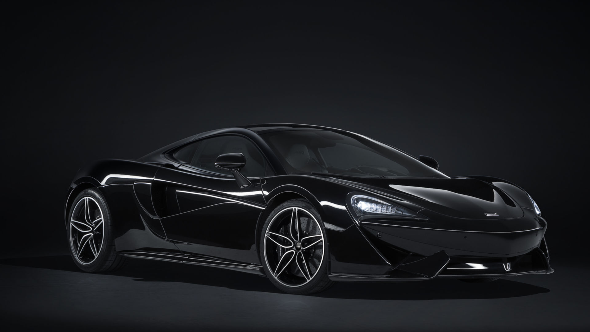 McLaren 570GT Black Collection