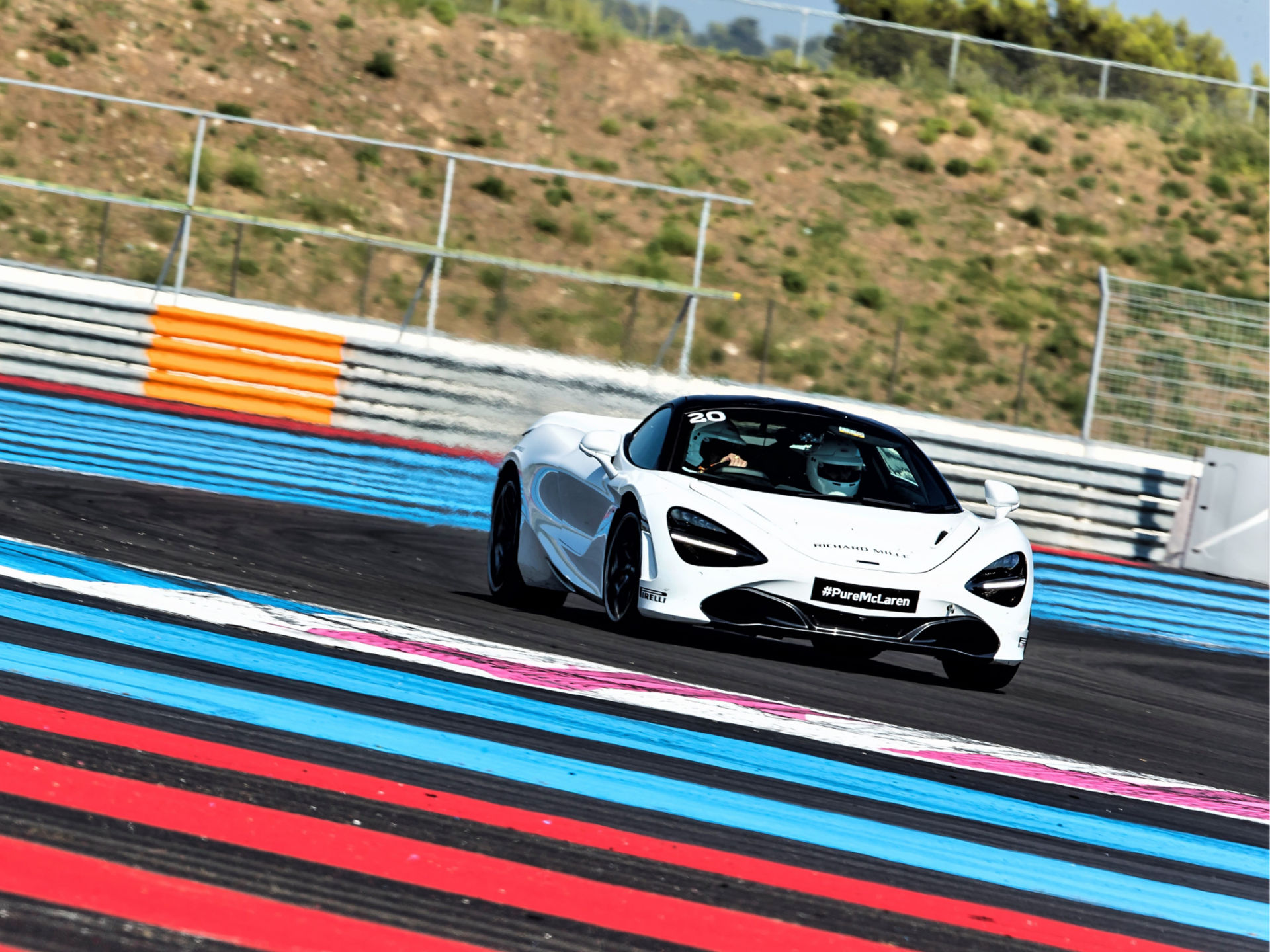 mclaren production line