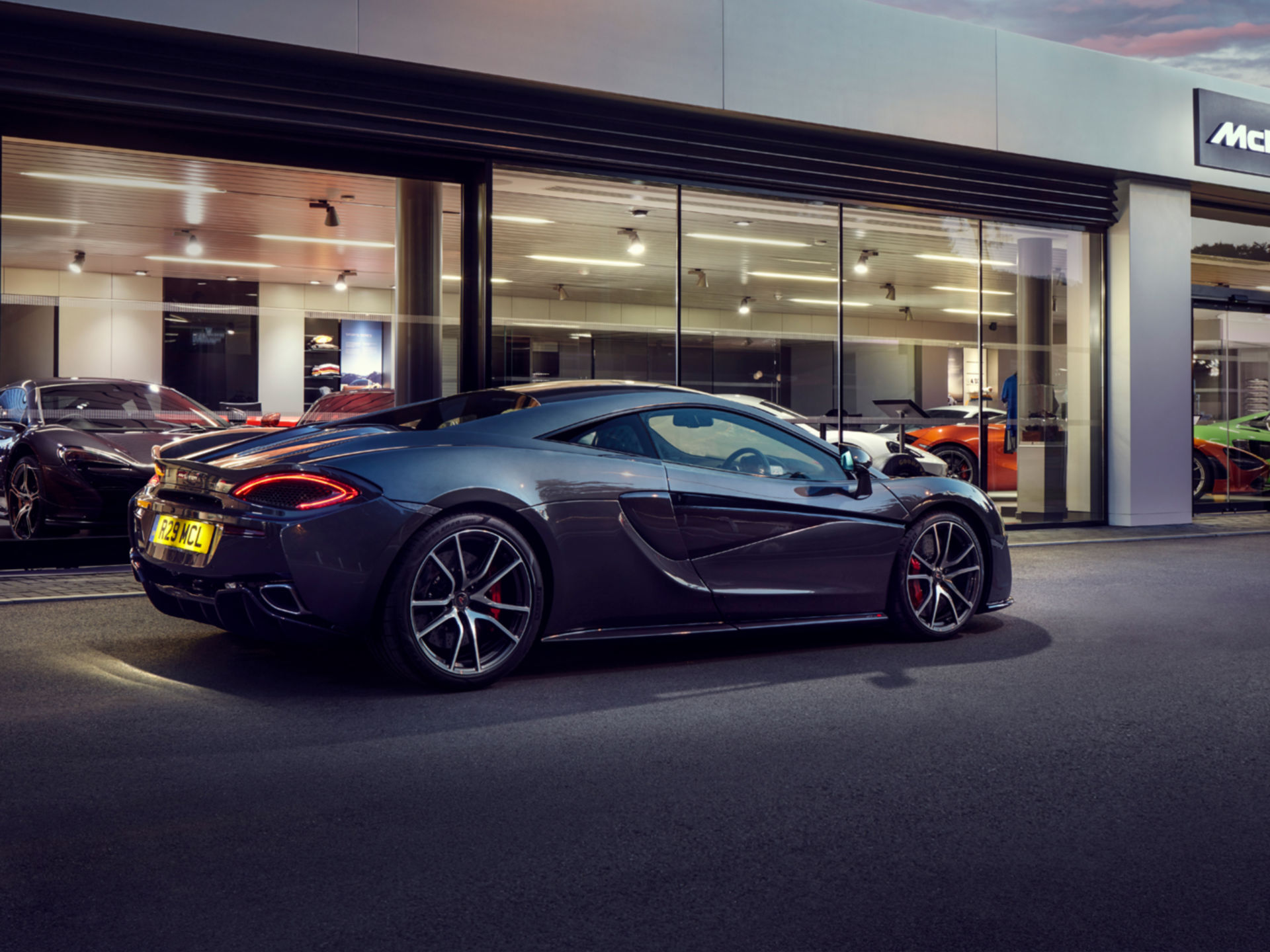 Kan beregnes Massage Orphan McLaren Ownership - McLaren Accessories | McLaren Automotive