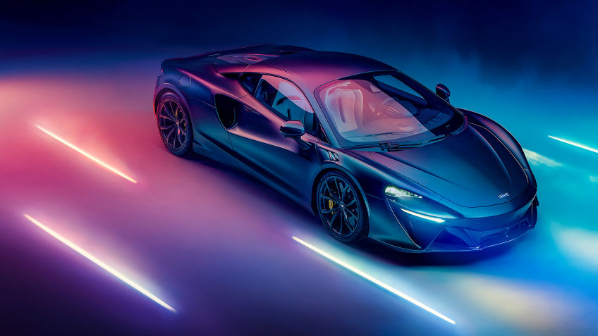 McLaren Artura Zenith Black