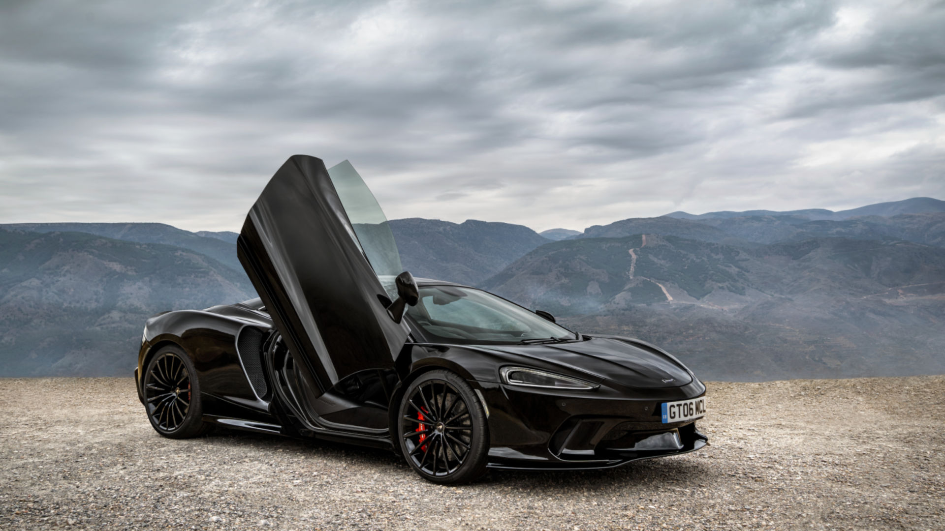 McLaren GT