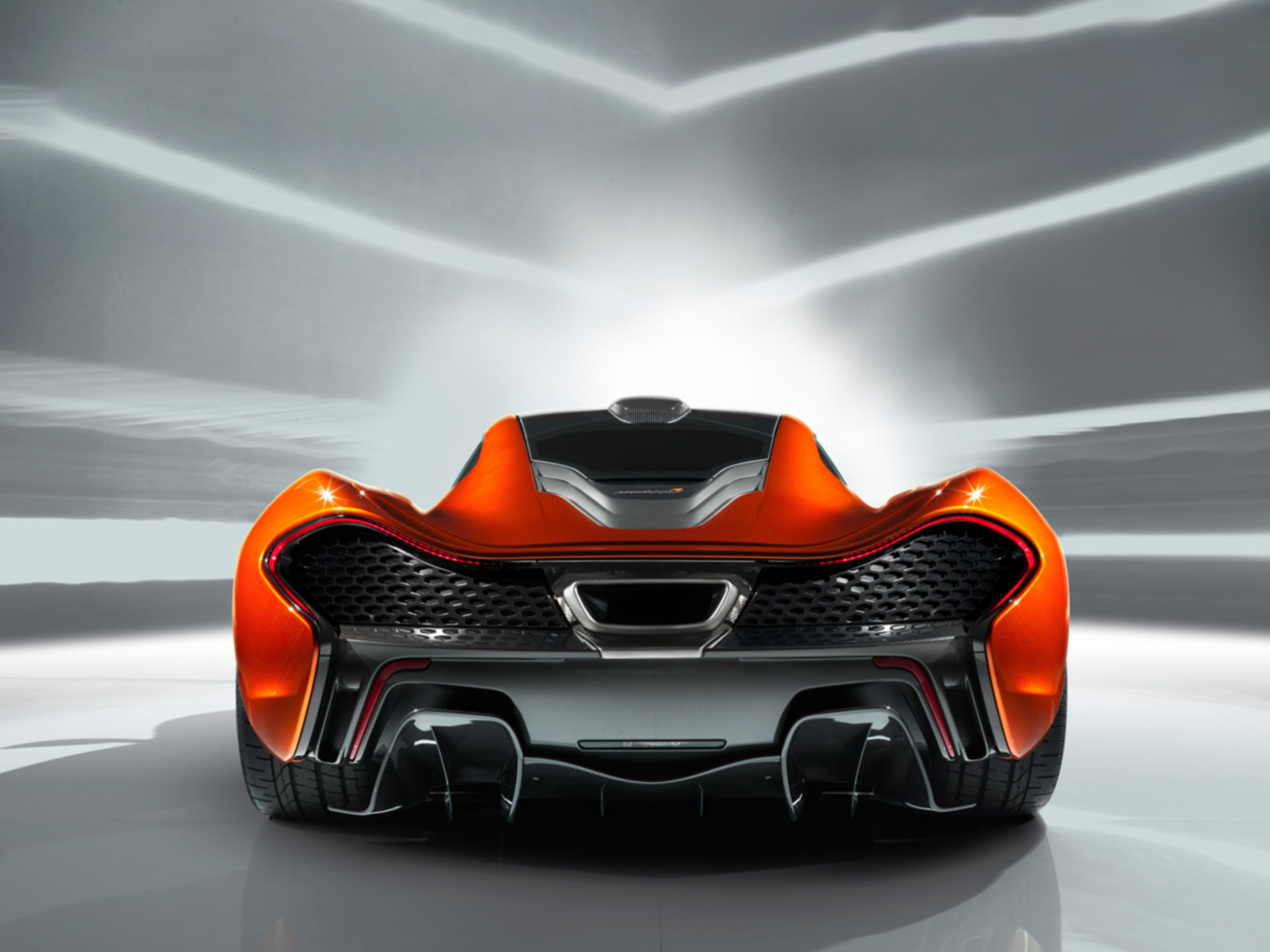 McLaren P1