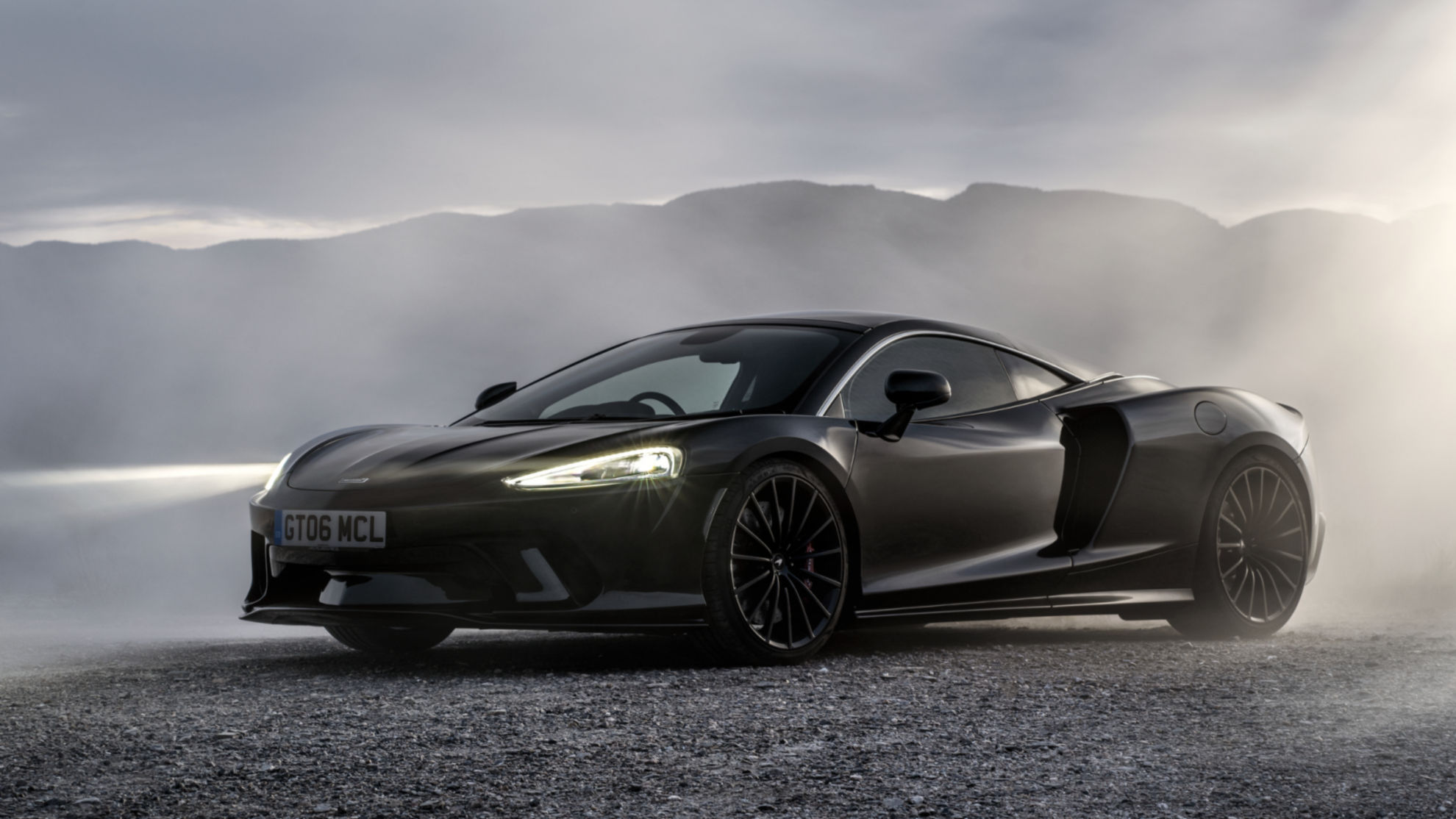 New Gt スペック マクラーレン Mclaren
