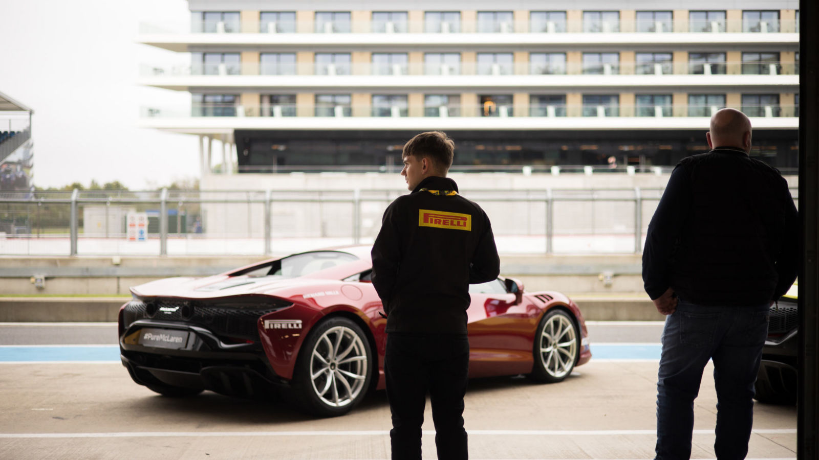 McLaren guest onlooking the McLaren 750s.