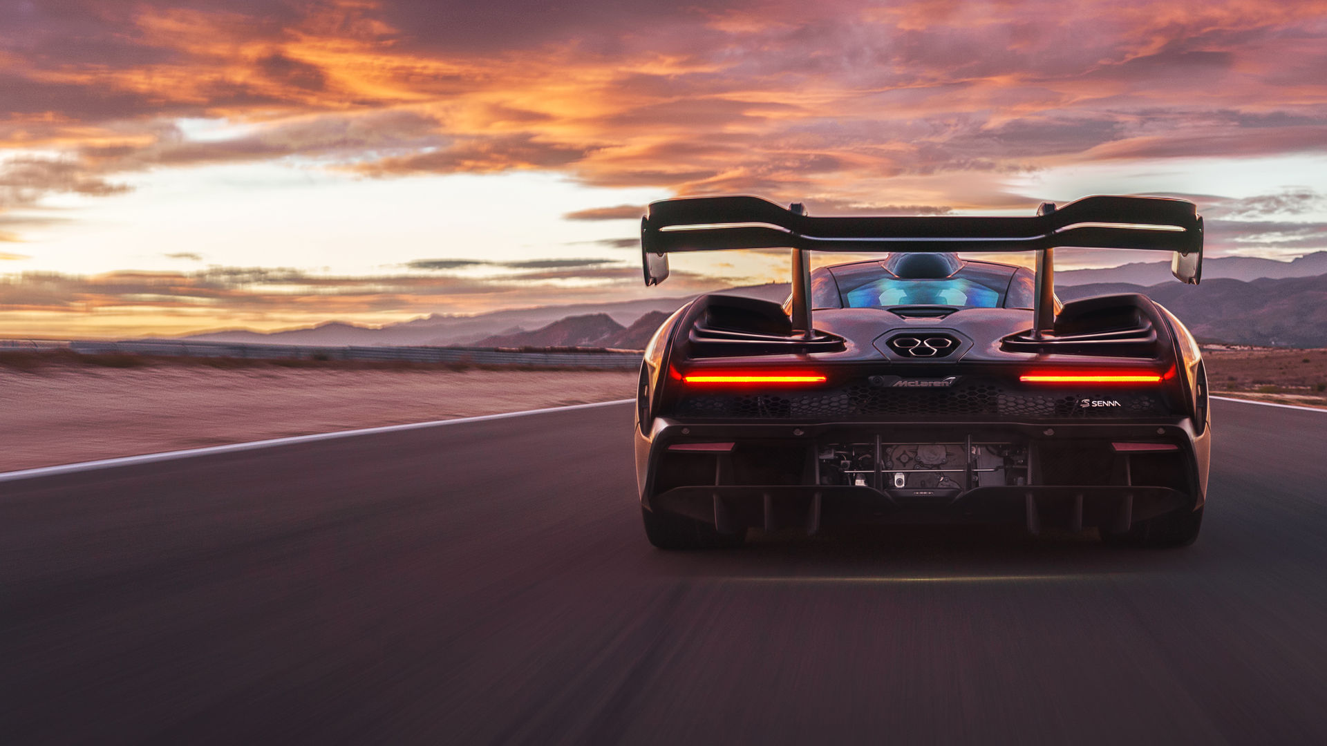  McLaren Inside