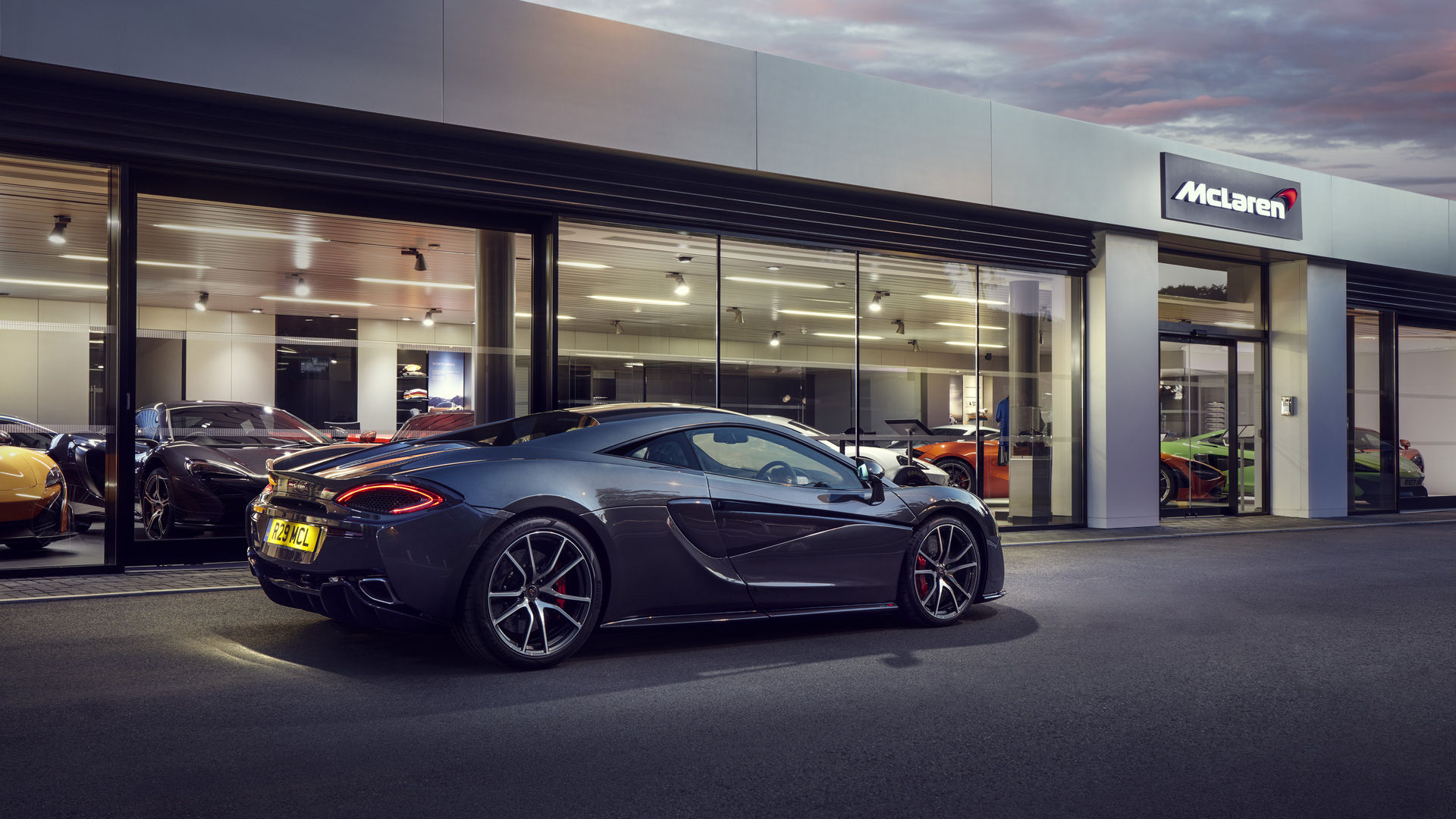 McLaren Service and Maintenance