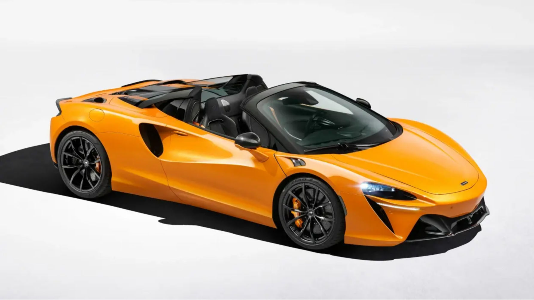 McLaren Artura Spider New Hybrid Convertible Supercar